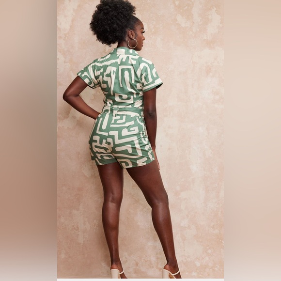 D'IYANU Asale Women's Romper SZ MEDIUM. NWT - Picture 3 of 9
